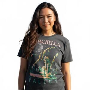T-Shirt / Coachella Valley / Large / New